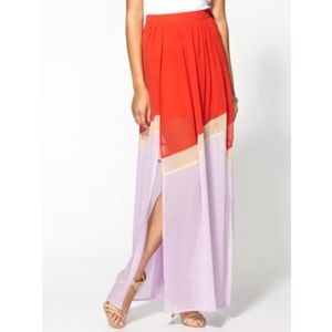🎉HP🎉Color block Maxi Skirt!!